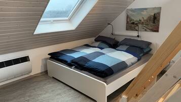 2 chambres, fer et planche Ă repasser, Wi-Fi gratuit, draps fournis