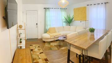 Smart TV, offices, computer monitors