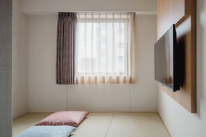 Habitació familiar, no fumadors | Wifi gratuïta i roba de llit 