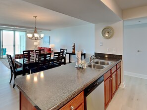 Dining - Tristan Towers #12C | Great Views, Pool, Beach! (Pensacola Beach)
