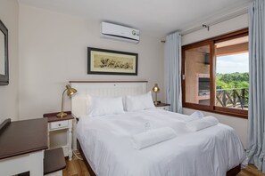Superior Villa | 1 bedroom, iron/ironing board, cots/infant beds, bed sheets
