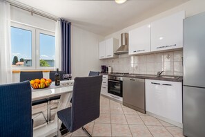 In-room dining - Villa Sali (Sali)