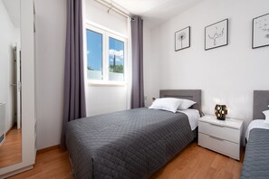 4 bedrooms, bed sheets - Villa Sali (Sali)