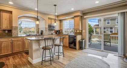 4BR|Hot Tub Pool Table, Ping Pong, Foosball!