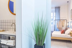 1 bedroom, WiFi, bed sheets - Stylish loft in the city center (Trieste)