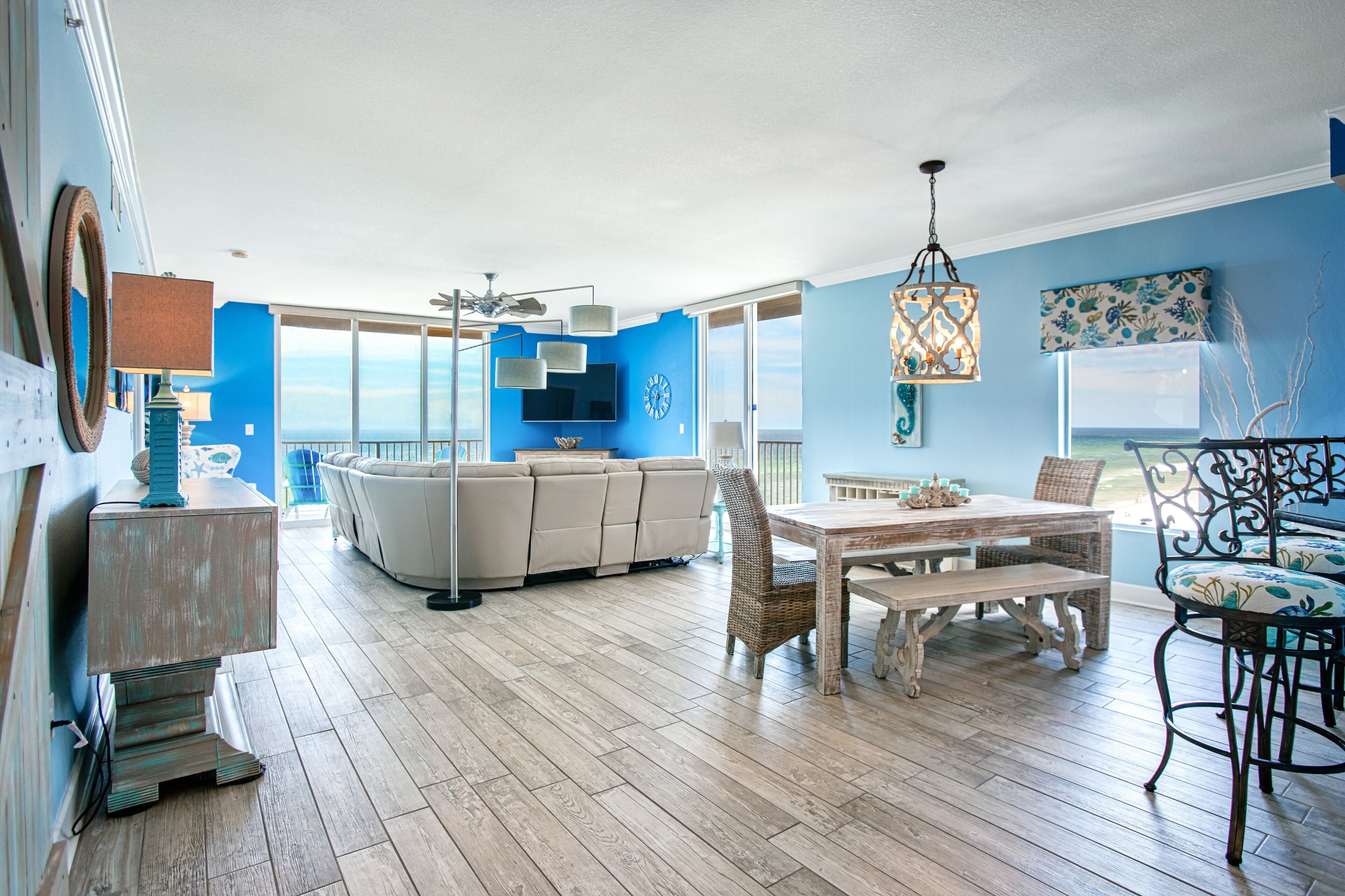 Tidewater 601 Oceanfront Primary Suite/Beach Chairs/+Clean/Wi-Fi