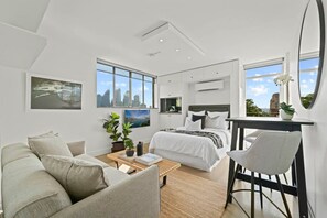 1 habitación, tabla de planchar con plancha, wifi y ropa de cama