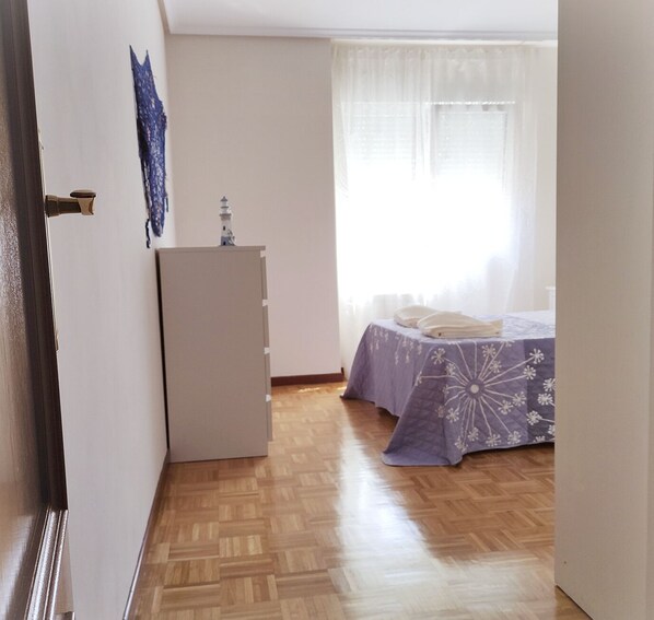 1 Schlafzimmer, Bügeleisen/Bügelbrett, Reisekinderbett, kostenloses WLAN