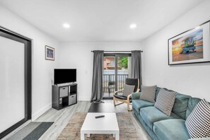 Televisión, oficina