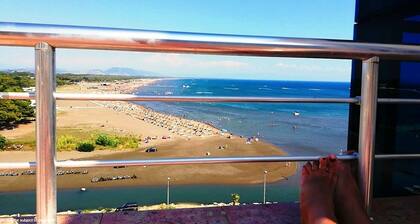 Comfortable room by the swimming pool