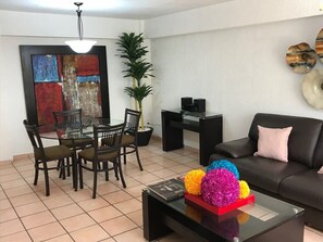 TV, Netflix, smart speakers, serviços de streaming