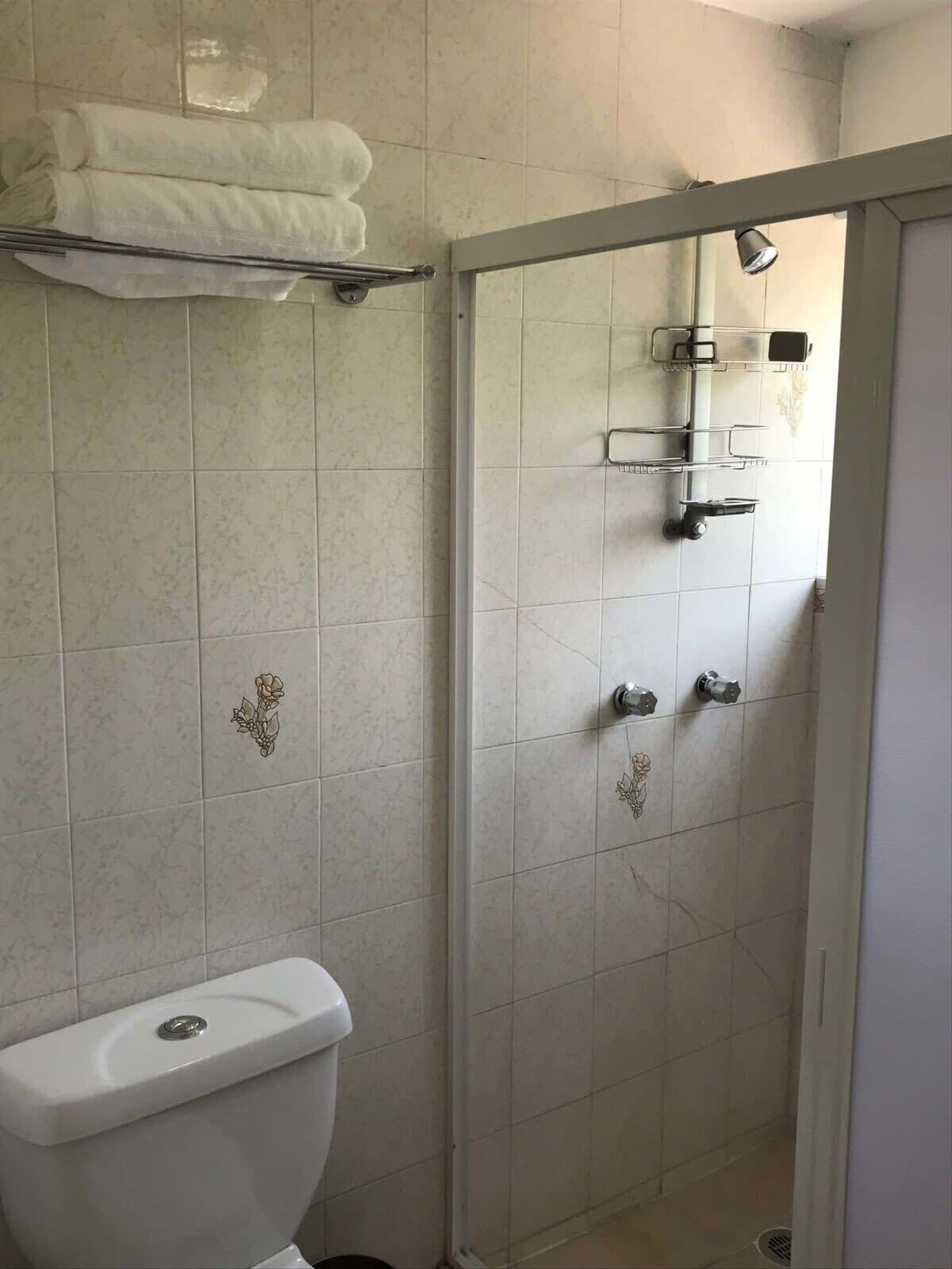 Bruser, hårtørrer, håndklæder