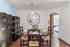 Dining - +MS +Espectacular Suite +Alberca Áreas Verdes +18B (Santiago de Querétaro)