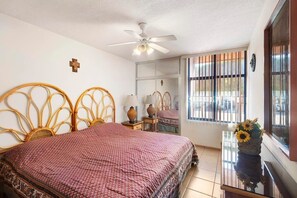 2 bedrooms, iron/ironing board, WiFi, bed sheets - +MS +Espectacular Suite +Alberca Áreas Verdes +13A (Santiago de Querétaro)