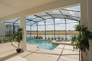 Zwembad | Een verwarmd zwembad