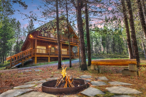 Henrys Cast ~ fire pit (please bring your own wood)