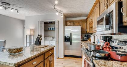 3BR/2BATH Gorgeous Country Near Nashville! (F1)