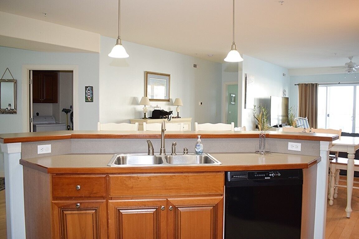 Bayside and Beyond - Sunset Bay Villa 105- Waterfront