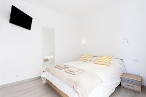 1 chambre, fer et planche à repasser, Wi-Fi, draps fournis
