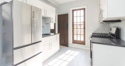 15 Under 1 Roof. Luxury. University City. Friends & Family Gatherings.