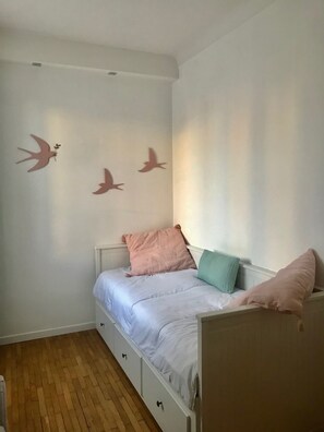 2 chambres, fer et planche Ă repasser, Wi-Fi gratuit, draps fournis