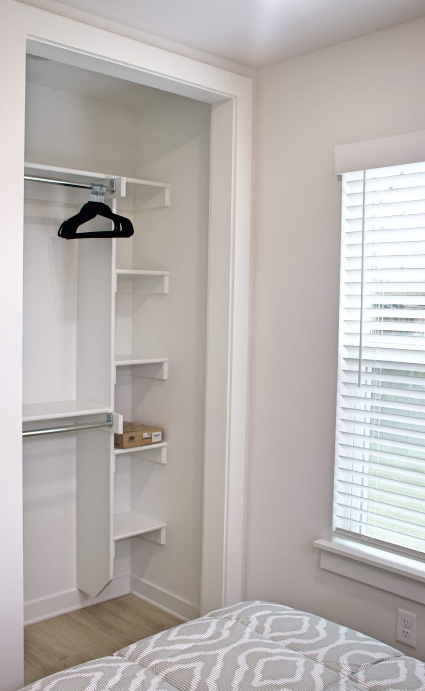 Tiny Home near MTB Trails, Wal-Mart HQ, Sleeps 6+