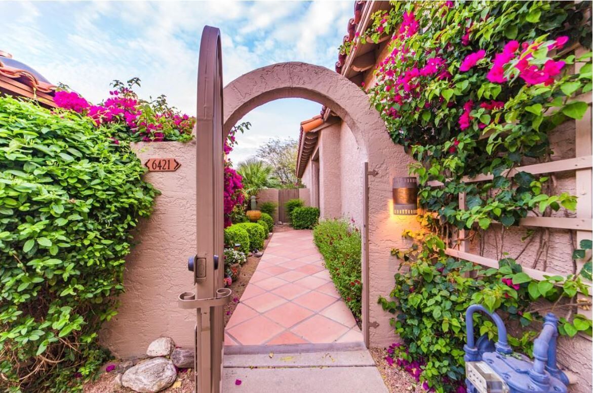 Desert Oasis Extraordinaire