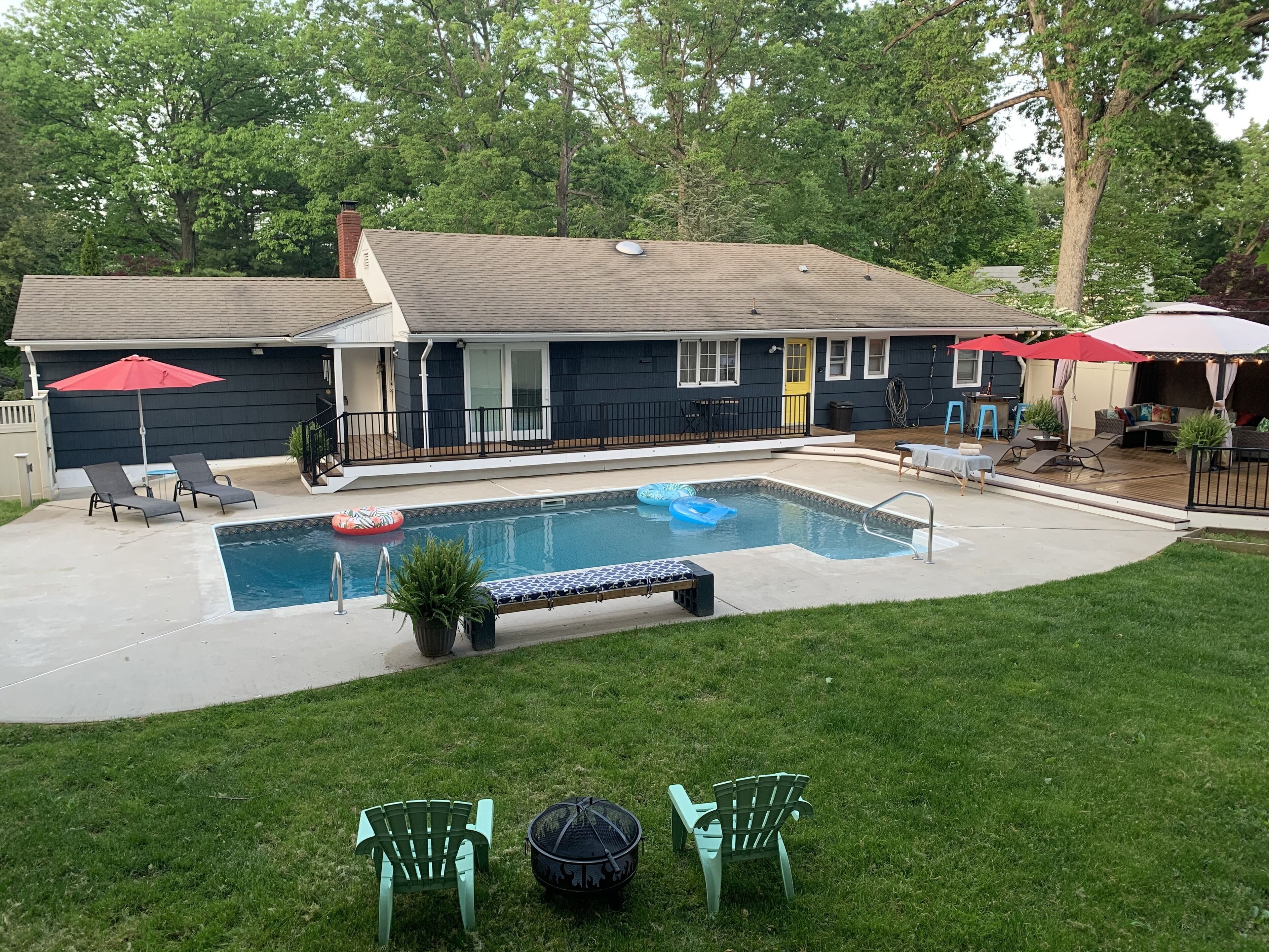Private Pool Oasis just 50 minutes outside of Manhattan! 