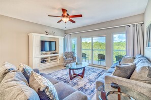 Smart TV - Private Gated Resort/Private Beach - Heated Pool (Miramar Beach)