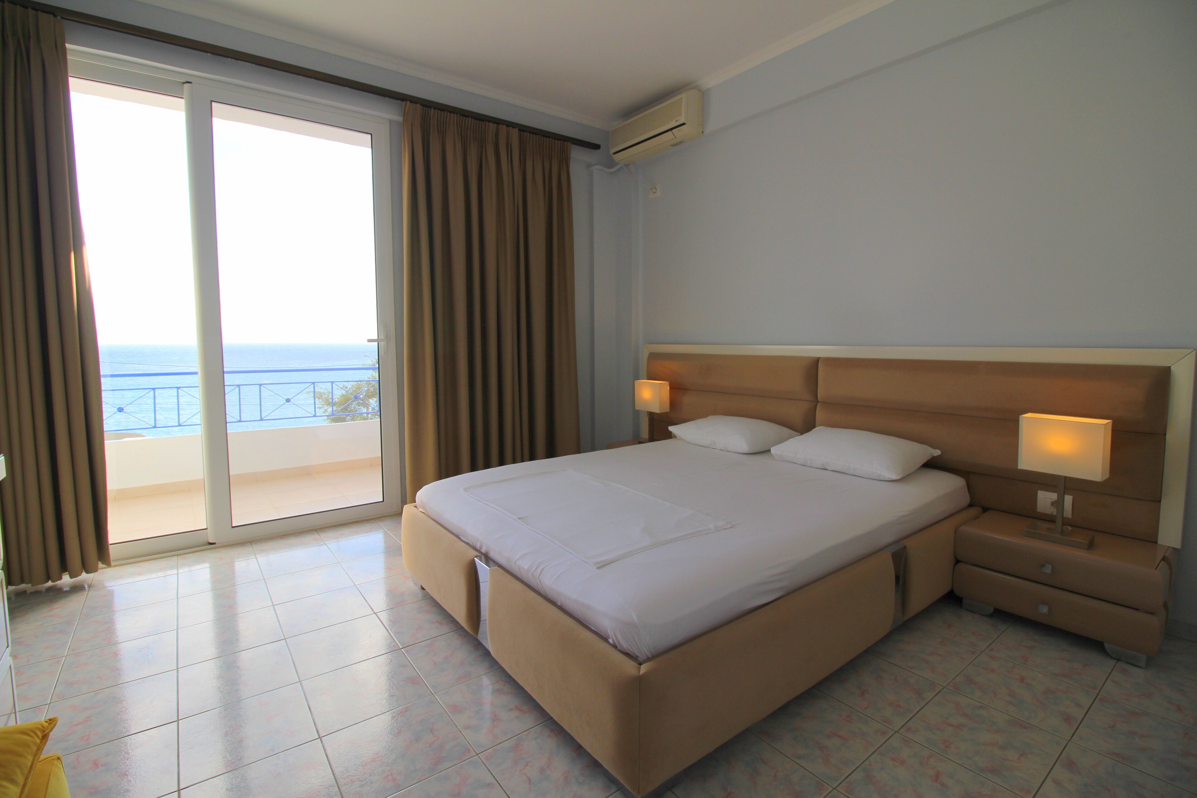 Foto - Murati Suites Sarandë