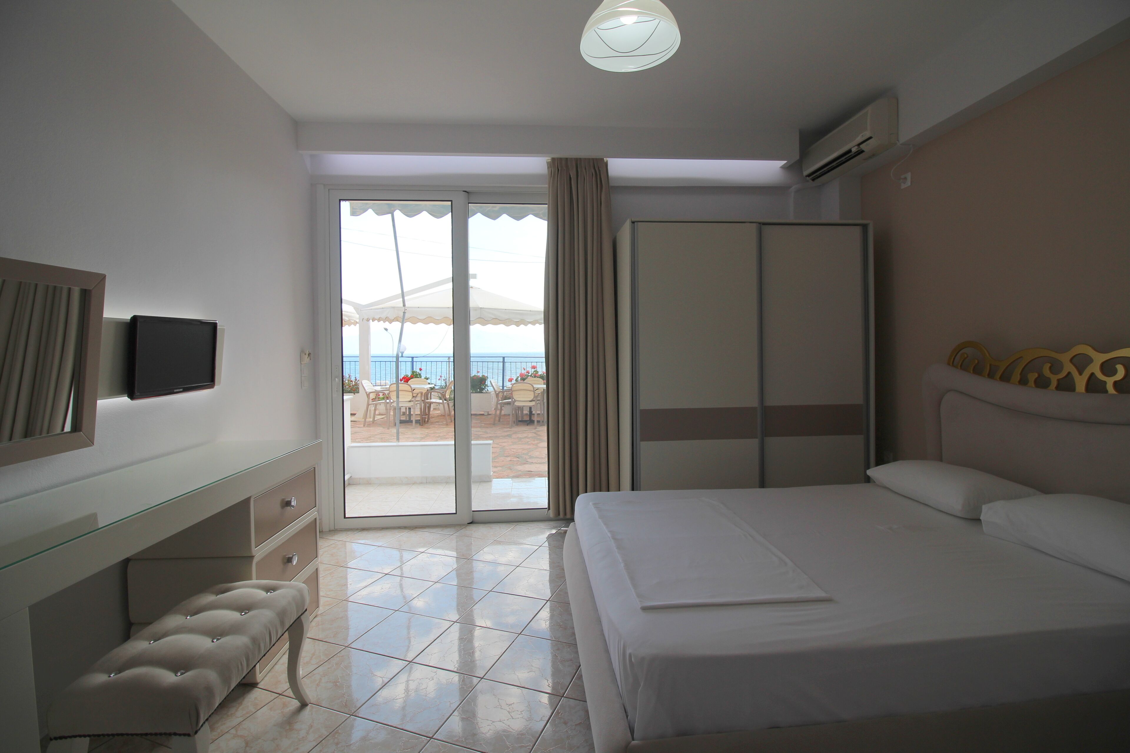 Foto - Murati Suites Sarandë