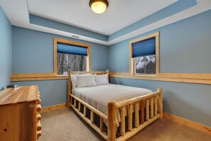 5 slaapkamers, een strijkplank/strijkijzer, gratis wifi, beddengoed