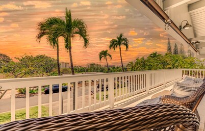 Fantastic Ka'anapali home with pool! Great for families! Last minute specials!