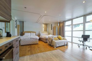 1 bedroom, iron/ironing board, Internet, bed sheets