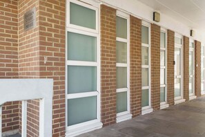 Exterior detail - Fantastically Located 2BDR Studio in Kennington (London)