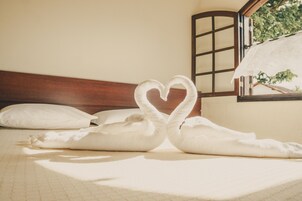 Superior Double or Twin Room | Hypo-allergenic bedding, minibar, free WiFi, bed sheets