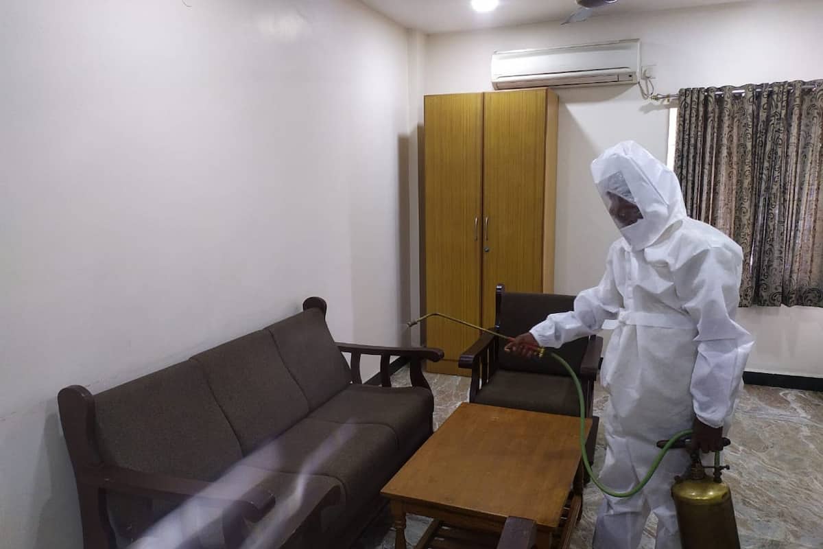 standard double room | hypo-allergenic bedding, down duvets, soundproofing, iron/ironing board