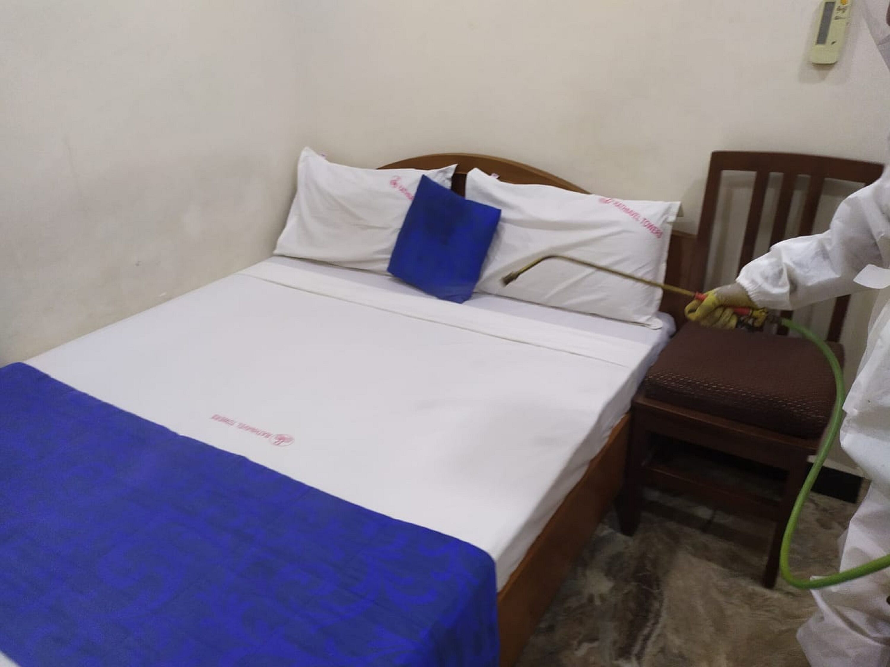 standard double room | hypo-allergenic bedding, down duvets, soundproofing, iron/ironing board