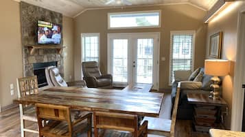 TV, fireplace, offices