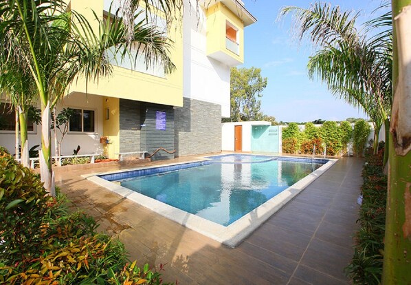 Alberca al aire libre 