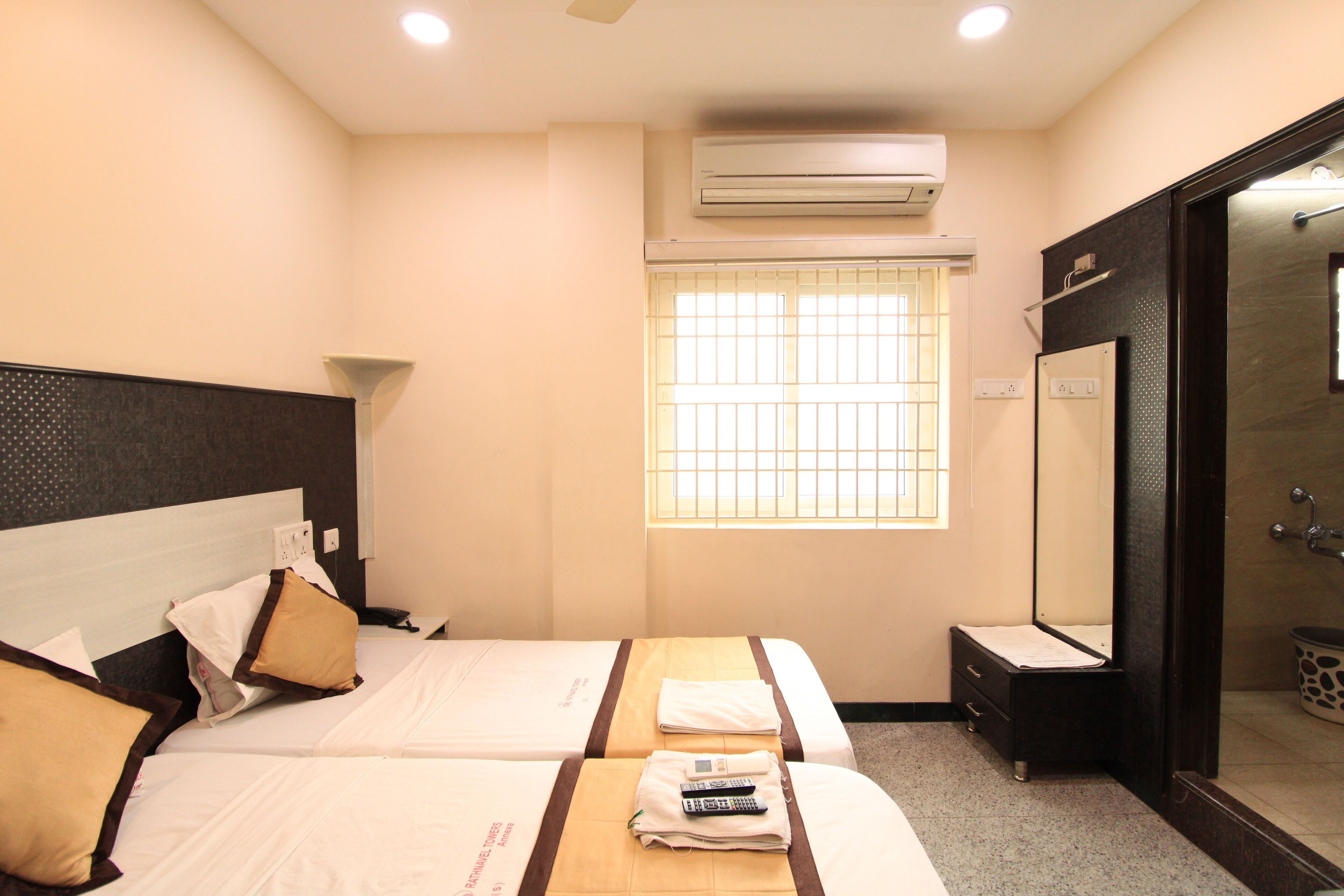 deluxe room | 1 bedroom, hypo-allergenic bedding, down duvets, blackout curtains