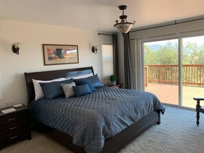 3 bedrooms, iron/ironing board, travel cot, Internet