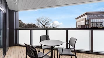 Apartment, 2 Bedrooms, Kitchen (King) | Terrace/patio