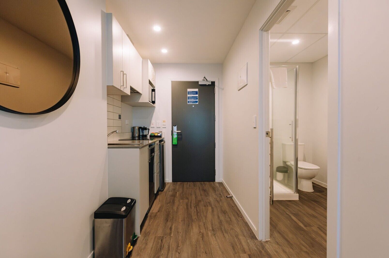 King Studio Apartment with Kitchenette - Motorway Facing | Blackout drapes, soundproofing, iron/ironing board, cribs/infant beds