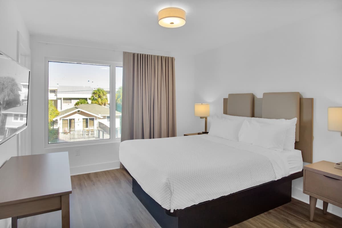 Deluxe Suite, 3 Bedrooms