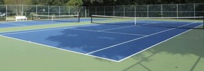 Sport court - Oceanfront Property/ Perfect Location/ duck north Carolina (SOUTHRN SHORE)