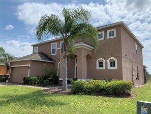 Villa, 5 Bedrooms | Exterior