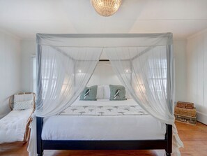 4 chambres, fer et planche à repasser, Wi-Fi, literie fournie