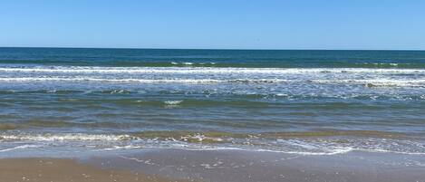 Beach nearby, sun loungers