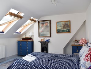 4 bedrooms, free WiFi, bed sheets